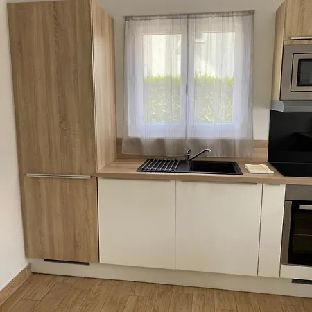 Maison Centre - 6 Personnes בית נופש קאבורג
